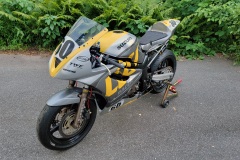 sv650-racebike-track-suzuki-3